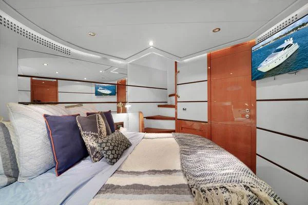 68ft Pershing Sky interior details